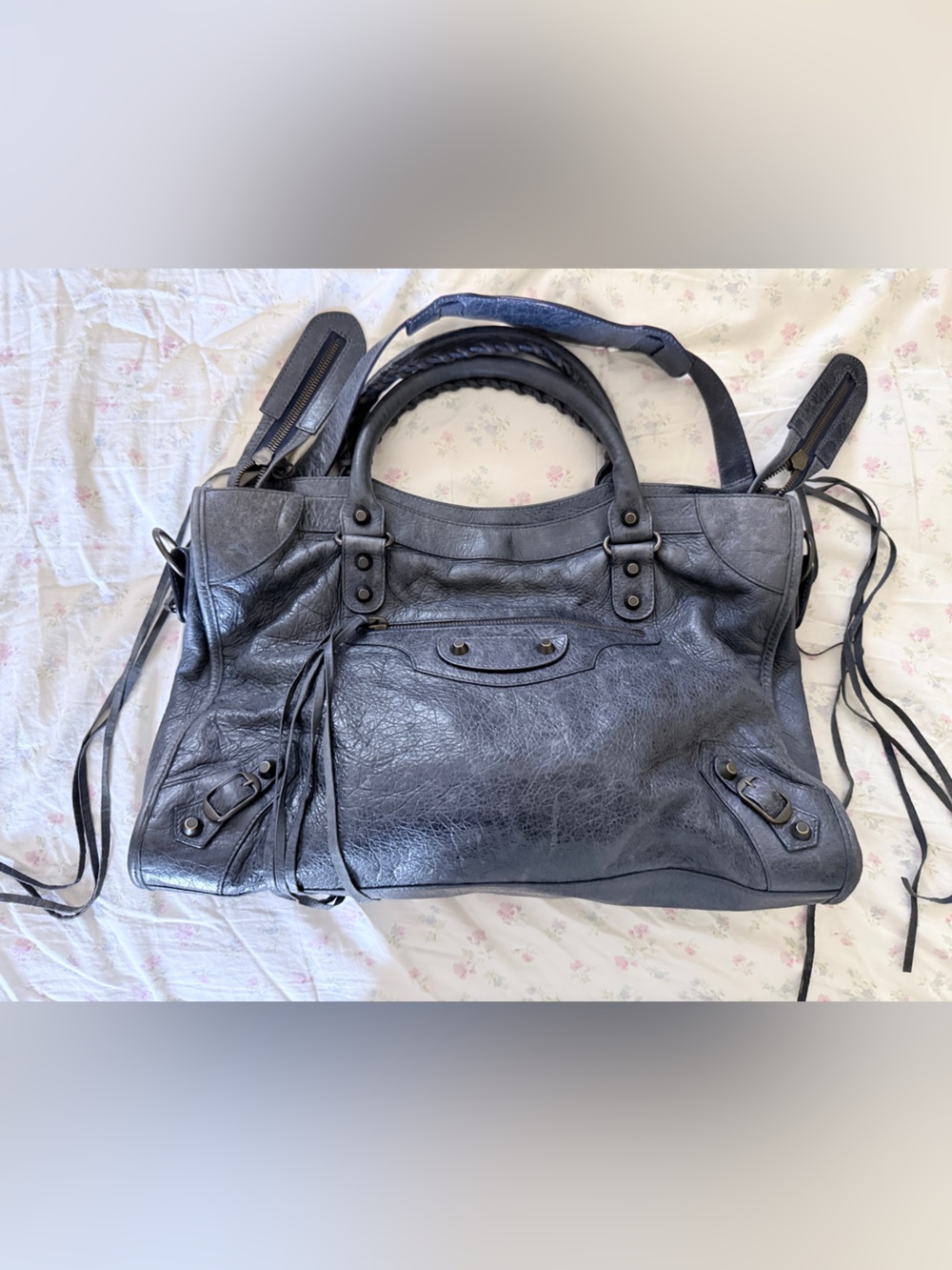 BALENCIAGA Classic City Medium Navy Blue Obscure Agneu Lambskin Leather